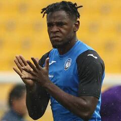 Duván Zapata, en la mira del Manchester United