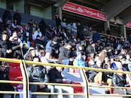 LEON, 30/12/25 Entrenamiento de Cultural y Deportiva Leonesa , hoy en el estadio Reino de León,donde acudieron alrededor de 2000 aficionados