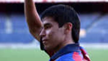 HÉROE. Saviola se ha ganado ya el cariño de la afición del Barcelona.