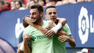 Juan Iglesias celebra su gol en el partido ante el Osasuna.