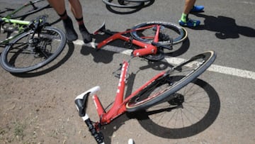 La bici de Didier, destrozada tras una caída en Australia