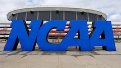 College RB smashes NCAA record with 522 rushing yards