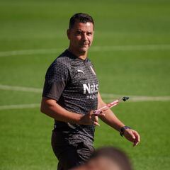 El rompecabezas de Míchel en la banda