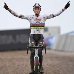 Van der Poel iniciará el curso de carretera en el UAE Tour