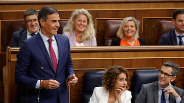 El presidente del Gobierno, Pedro Sánchez, interviene durante una sesión de control al Gobierno, en el Congreso de los Diputados, a 18 de septiembre de 2024, en Madrid (España). Durante la sesión de control, el PP, Vox y ERC hacen preguntas sobre cómo afronta el nuevo curso político, la continuidad de la legislatura o la inmigración irregular. Además, varios ministros tendrán que rendir cuentas sobre la crisis migratoria y el debate sobre financiación autonómica, dos temas que por segunda semana consecutiva vuelven a protagonizar el Pleno de esta semana.
18 SEPTIEMBRE 2024;VOX;ERC;PP;SESIÓN DE CONTROL;PARON ESTIVAL
Jesús Hellín / Europa Press
18/09/2024