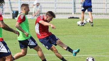 Aimar Oroz durante un entrenamiento en Tajonar.