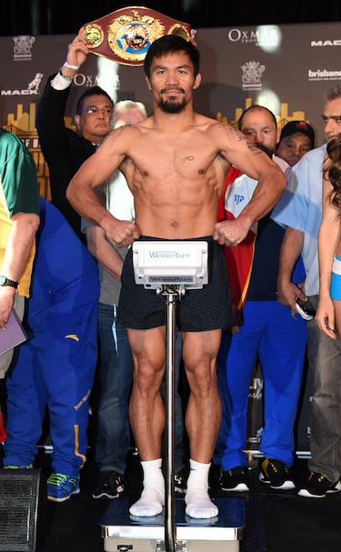 Pacquiao, el nico boxeador que ha logrado ocho ttulos mundiales en ocho categoras distintas. En la actualidad es Senador de la Repblica de Filipinas
