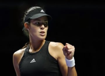 Ana Ivanovic venció a Simona Halep, pero igual quedó eliminada del Masters.