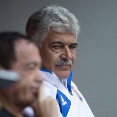 Molesta al Tuca Ferretti que el Clásico Regio sea en la Fecha 17