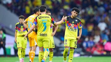 Israel Reyes e Isaias Violante of America during the 14th round match between America and Cruz Azul as part of the Liga BBVA MX Varonil, Torneo Clausura 2026 at Banorte (Azteca) Stadium, on April 11, 2026 in Mexico City, Mexico.