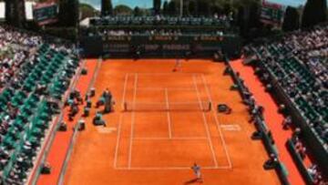 <b>ESCENARIO LUJOSO. </b>El recoleto Montecarlo Country Club se eleva sobre las colinas del Principado con el mar Mediterráneo de fondo. Un recinto tradicional y lujoso.