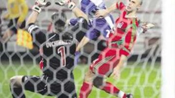 <b>POR LA ESCUADRA. </b>Tamudo celebró su aniversario con el gol que dio el triunfo al Espanyol en Moscú.