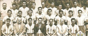 Chivas

⋆ 1960-61
⋆ 1961-62
⋆ 1963-64
⋆ 1964-65
⋆ 1969-70