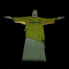 El Villarreal y la academia de Pelé visten de amarillo al Cristo Redentor