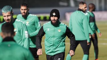 Fekir, en el último entrenamiento del Betis.