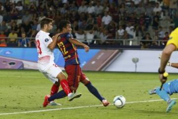 Rafinha marca el 3-1.