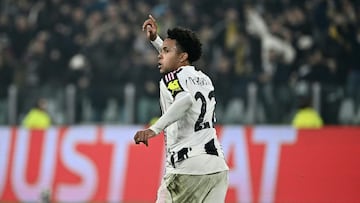 El histórico jugador neerlandés elogió al seleccionado estadounidense por sus recientes actuaciones con la Juventus en Champions League y Serie A. (Photo by Isabella BONOTTO / AFP)