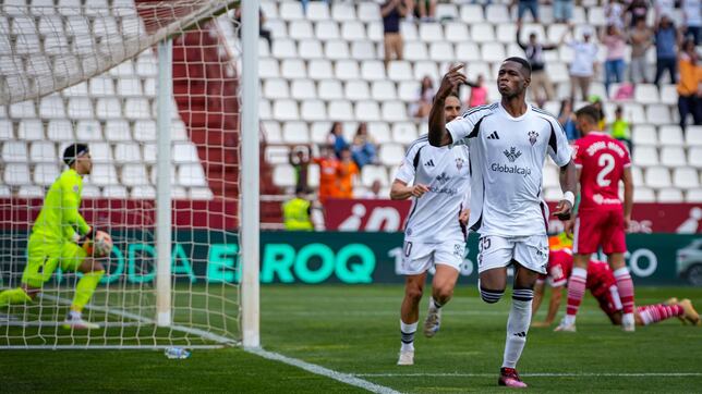 Incertidumbre en el traspaso de Kofane al Bayer Leverkusen