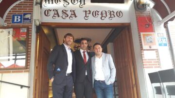 15/11/16 TERTULIAS DE VALLADOLID
CARLOS SUAREZ Y BRAULIO EN EL MESON CASA PEDRO