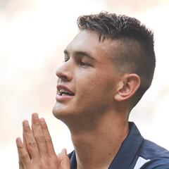 Tras golpazo, César Montes se encuentra consciente, informó Rayados