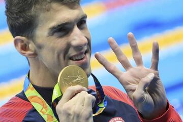 Michael Phelps celebra su cuarto oro en Ro.