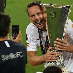 Subasta por Luuk de Jong