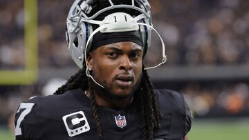 LAS VEGAS, NEVADA - SEPTEMBER 24: Davante Adams #17 of the Las Vegas Raiders looks on before a game against the Pittsburgh Steelers at Allegiant Stadium on September 24, 2023 in Las Vegas, Nevada.   Ethan Miller/Getty Images/AFP (Photo by Ethan Miller / GETTY IMAGES NORTH AMERICA / Getty Images via AFP)