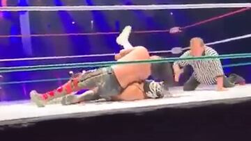 El luchador mexicano de 51 años habría sufrido un infarto en el miocardio durante batalla ante Juventud Guerrera, el cual le llevó a la muerte.