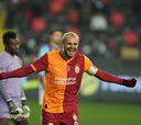 El Galatasaray gana con Icardi y Sané