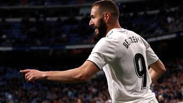 Soccer Football - La Liga Santander - Real Madrid v SD Huesca - Santiago Bernabeu, Madrid, Spain - March 31, 2019 Real Madrid's Karim Benzema celebrates their second goal REUTERS/Juan Medina