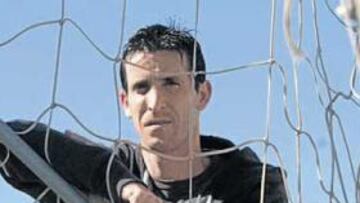 <b>NUEVO RETO. </b>Juan Merino, el capitán del Recre en los últimos cinco años, es ahora miembro de la secretaría técnica verdiblanca.