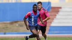 Wakaso, durante un entrenamiento de la Uni&oacute;n Deportiva Las Palmas