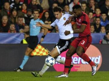 Santi Mina y Henri Bedimo.