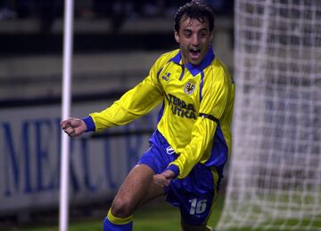 Jugó con el Villarreal de 2000 al 2007