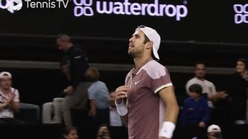 Karen Khachanov celebra su victoria ante Bautista en Marsella.