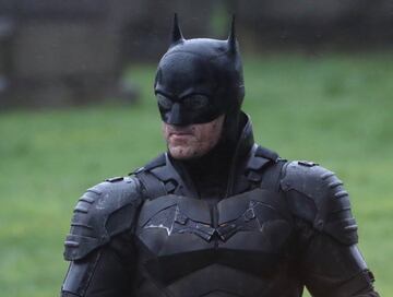 Filtrado el traje del Batman de Robert Pattinson en el rodaje