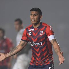 PSV y Matías Almeyda felicitan a Carlos Salcido