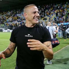 Cannavaro hizo el milagro