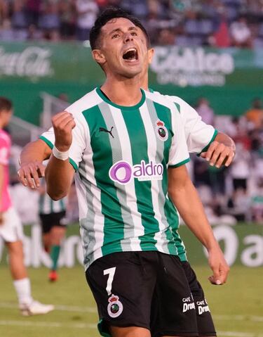 ?lvaro Bustos: El Racing es divertido de ver y me gusta porque propone