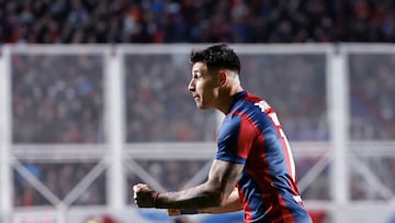 AMDEP7749. BUENOS AIRES (ARGENTINA), 03/08/2023.- Adam Bareiro de San Lorenzo celebra se gol hoy, a un partido de los octavos de final de la Copa Sudamericana entre San Lorenzo y Sao Paulo en el estadio Pedro Bidegain en Buenos Aires (Argentina). EFE/ Juan Ignacio Roncoroni
