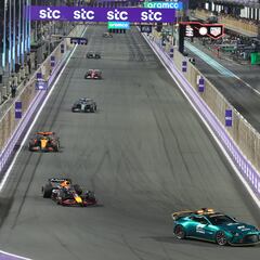 Esta es la impresionante forma en la que trabajan camarógrafos de la Formula 1