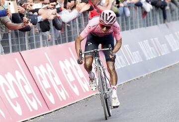 Egan Bernal, sigue líder. 