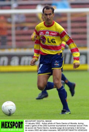 El central y contención de Morelia, Tecos, entre otros, comenzó dirigiendo a San Luis en 2014, y posteriormente pasó a Alebrijes de Oaxaca, pero apenas duró una campaña con el equipo y actualmente se encuentra sin equipo.