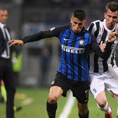 Tuttosport: Cancelo forzará al Valencia para jugar en la Juve