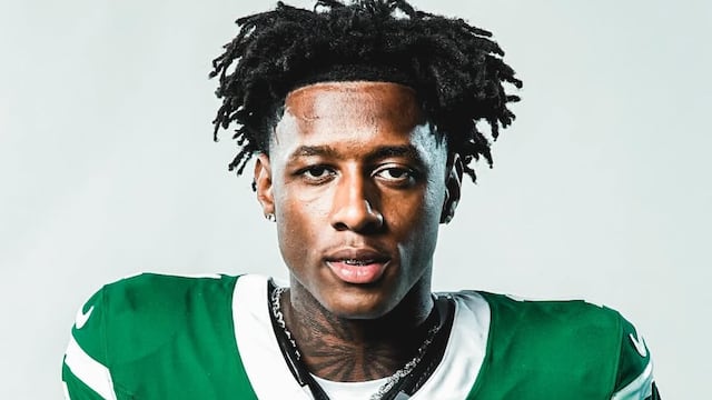 The cornerback’s classy response to two heartbroken brothers has had mixed responses.