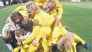 <b>MAREA AMARILLA. </b>El Villarreal de Forlán y Riquelme es el equipo ofensivo del momento.