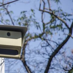 ¿A qué velocidad saltan los radares de la DGT según cada carretera?