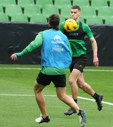 Alineación posible del Racing contra el Leganés en El Sardinero