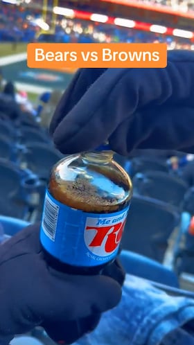 ¡6M de visitas y no es para menos! Alucinen con lo que le sucede a un refresco en Chicago a -10º