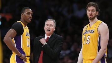 Howard, D&#039;Antoni y Pau, en la primera etapa del p&iacute;vot como jugador de los Lakers